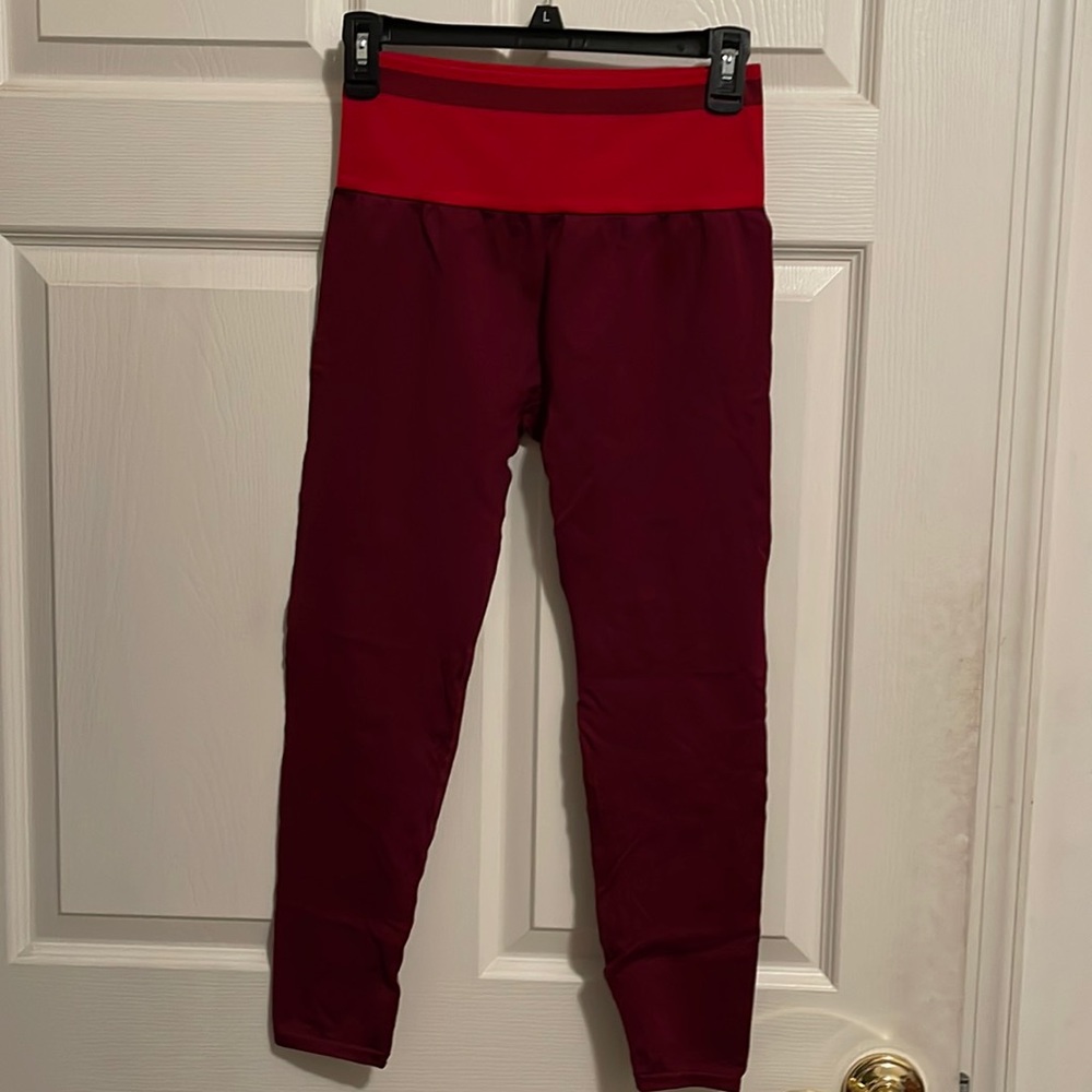 Fabletics high waisted seamless 7/8 leggings size M